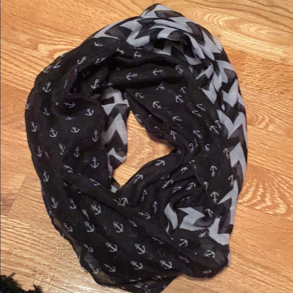 Infinity scarf